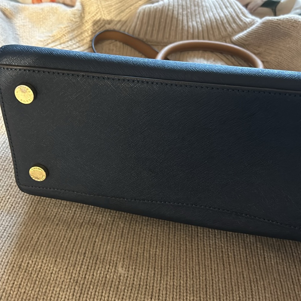Michaels Kors bag - Picture 5 of 6